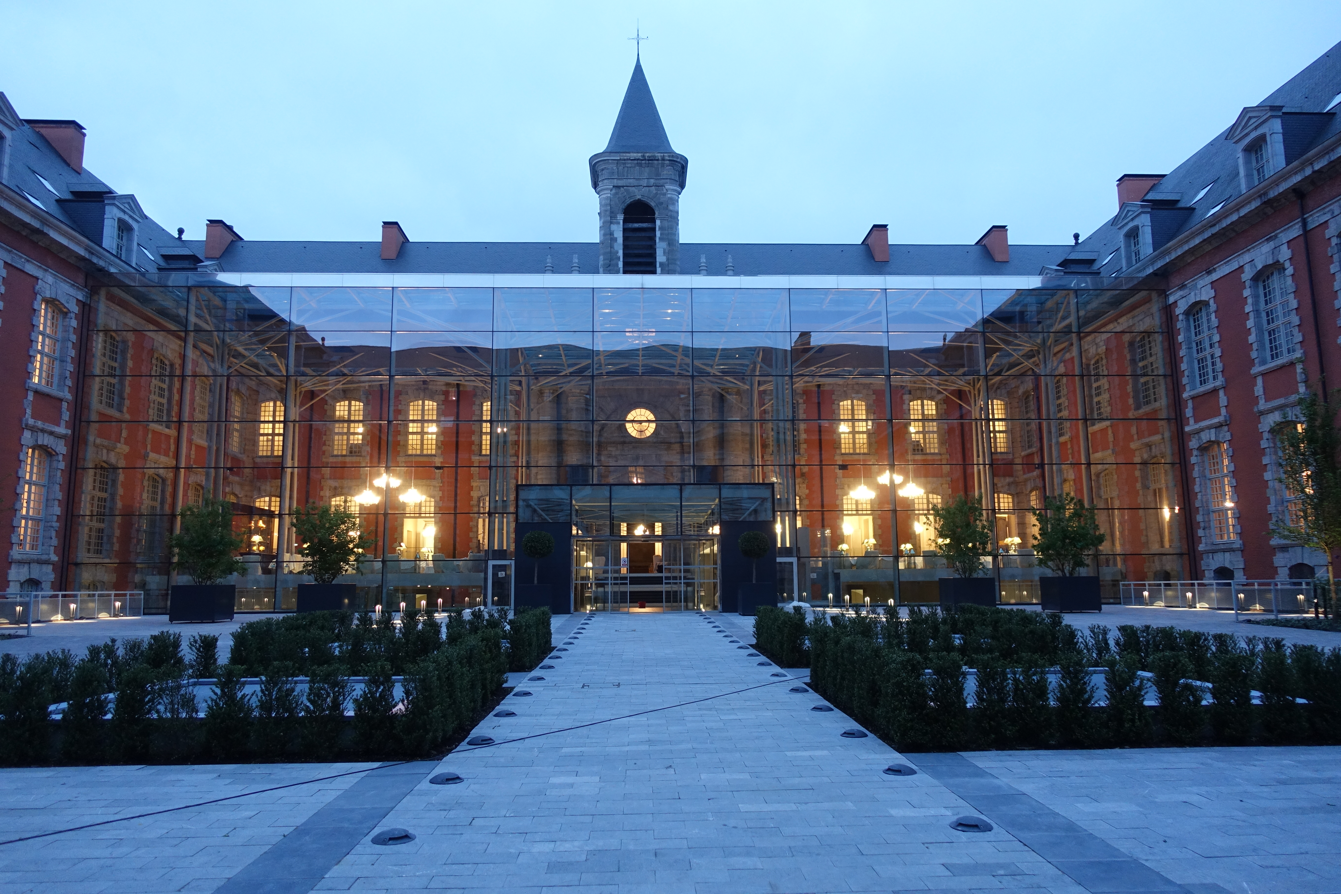 Restauration en orfèvrerie de l'hôtel du hainaut